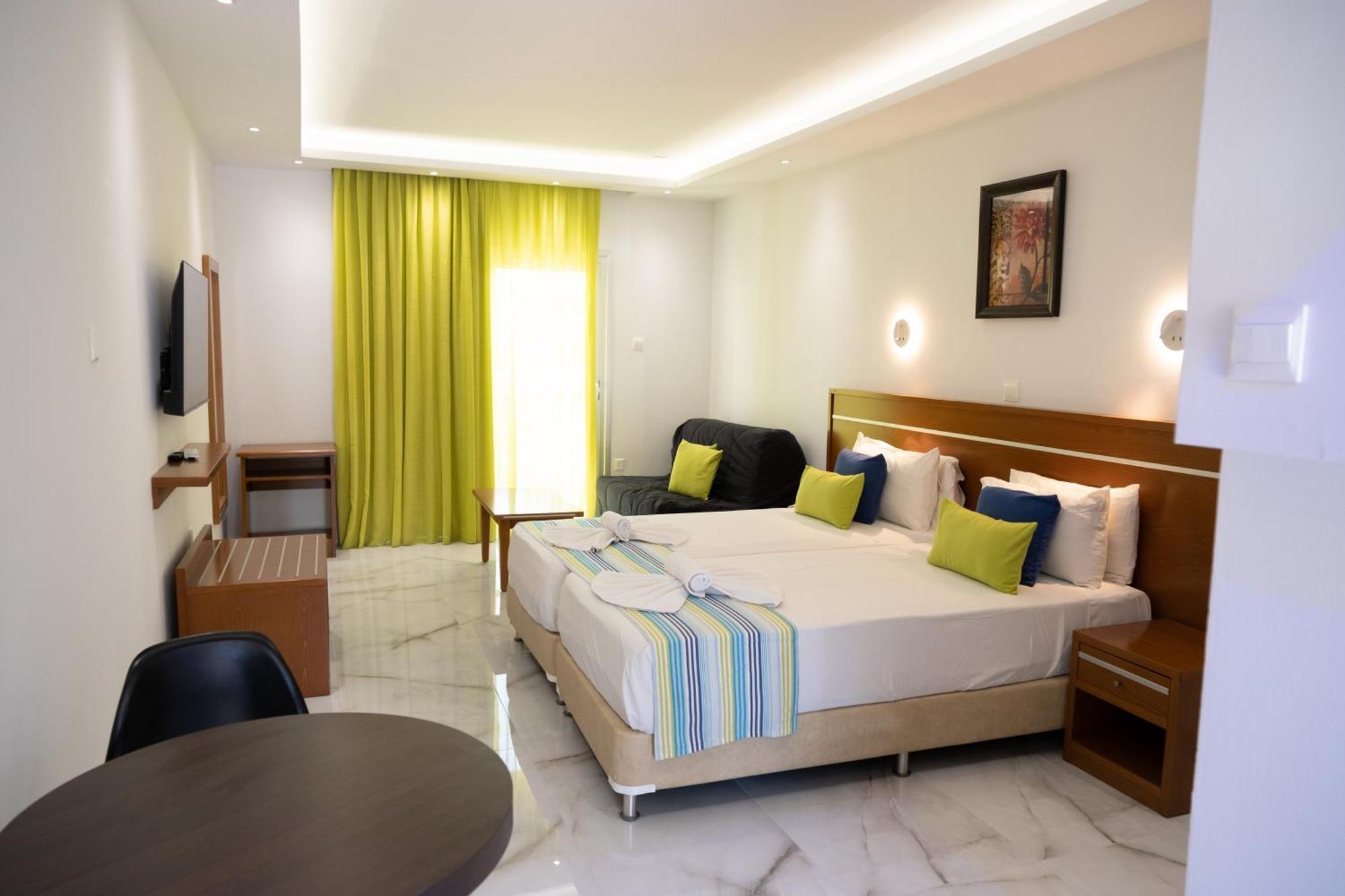 Loutsiana Deluxe Apts Ayia Napa Eksteriør billede